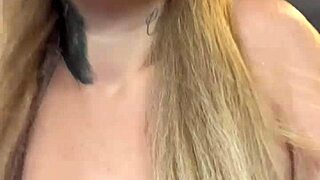 Treinando na academia de frente da praia angra dos reis no rj quase fui expulso por ter entrado de biquíni fil dental toda molhada que escorria pela buceta