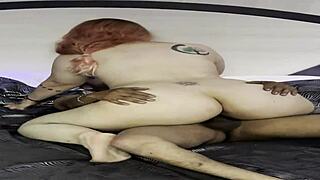 Neighbor texts me to fill her ass while husband is away.