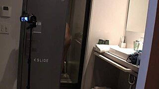 ol and i have hot sex in the hotel