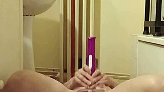 i'm a slave eating from the gamelle