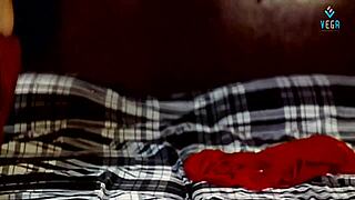 house wife, ¿hot romance with husband close friend?