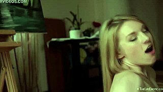 check out amber a fingering her tight pussy solo