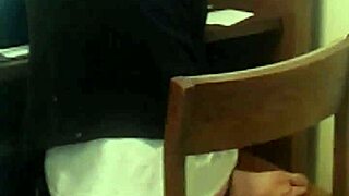 lesbian feet smell so good