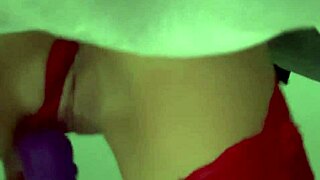 Beautiful latina MASTURBATES her big ass like a rich devil