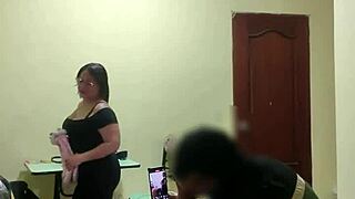 sirvienta gets pounded hard by a young stud