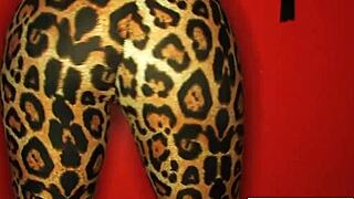 Sexy Dani Daniels Fingers Her Tight Wet Pussy!