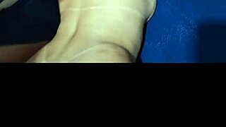 i bought a king bed and tried it with my blonde friend, both got cum in mouth from husband 😏