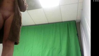 Intriguing nude photoshoot with savanna brown