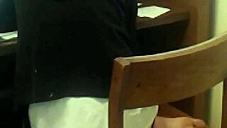 lesbian feet smell so good