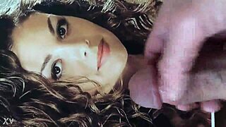 She's a lesbian addicted to cum on face 😍 cum please