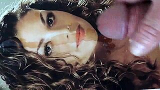 She's a lesbian addicted to cum on face 😍 cum please