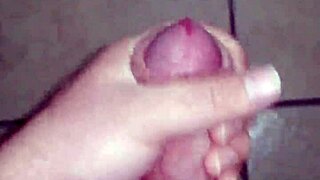 Solo masturbation session!