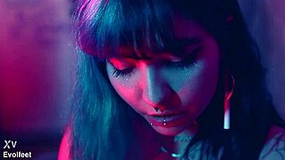 Pretty feet to jerk to