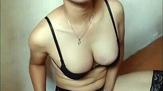 Amateur shemale cums