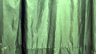 Big Ass Woman Enters Famous Store Dressing Room in Rio