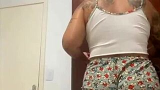 feeling the urge to flash and exhibit today in the city