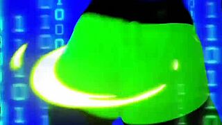 La More Linda dances seductively in homemade teen video