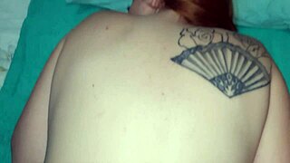 Milf Recebe Massagem na Buceta com Uma Grande Gozada