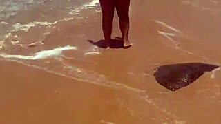 young african girl flashes naked on the beach