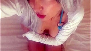 I Love Feeling My Cunt Vibrate Under Hot Pee Jet Scrubbing!