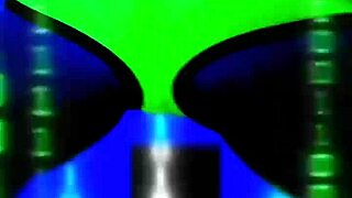 La More Linda dances seductively in homemade teen video