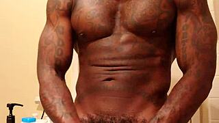 Worshipping big black cock with Hallelujah Johnson, can I take you home? 😏