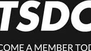 Yo, Zuzu Sweet, ride that monster BBC in this hostel room!