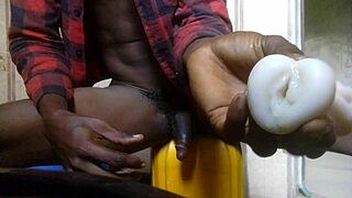 banging my silicone toy for creampie splashing. homemade first time