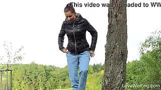 I saw Susie pissing in the public park, it was so hot