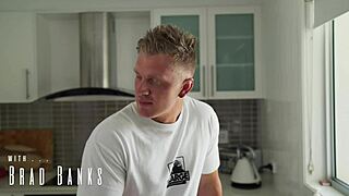 The horny housewife with tattoos joins a cheating threesome with a bodybuilder