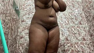 Negra no banho o natal chegou mais cedo, big ass orgasm in outdoor hardcore