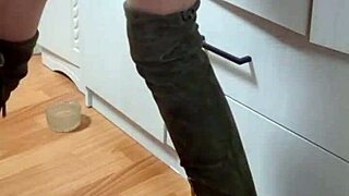 Mistress Elza Kom Dominates With Huge Ass