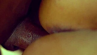 调皮男狠干邻居人妻激情碰撞