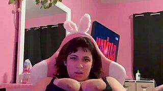 i'm playing with my big pussy, teasing fat nipples and tits at home