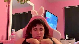 i'm playing with my big pussy, teasing fat nipples and tits at home