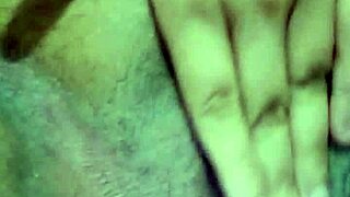 CHEIA DE FOGO NA BUCETINHA ME EXIBO GOSTOSINHO PARA A CAMERA E ME TOCO