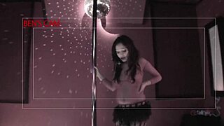 Romana ryder gets shaved pussy creampied in threesome