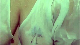 Viral student enjoys a relaxing bath alone 😊