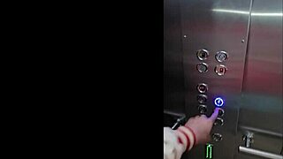 I Fuck Neighbor's Stepmother