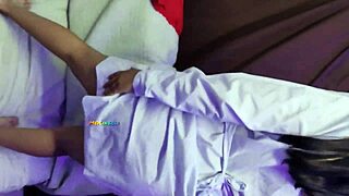 Colegiala Tan Solo 18 A�itos Es Llenada De Leche Por Su Maestro Antes De Ir A La Escuela Video Casero Real Amateur