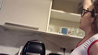 I watch the sensual babe masturbate while cleaning