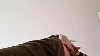 Hey, check out Elza Koms in this fetish feet session with licking and gagging.