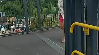 I dare Jasmin69 to suck my pussy outdoors on webcam