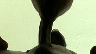 He was cumin and i kept sucking-big cum load