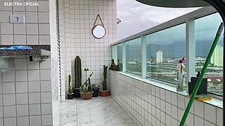 Watch this latina maid in tight shorts getting naughty on security camera in usa