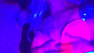 ella quiere decirles algo, presten atencion mami shemale 😏