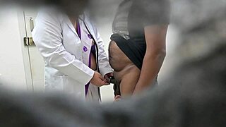 Indian doctor gets satisfied by patient 😏