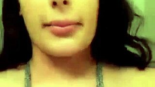 Look at this sexy Brazilian ass on webcam