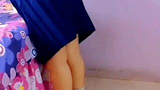 Par de alumnos mexicanos cogen en la sala