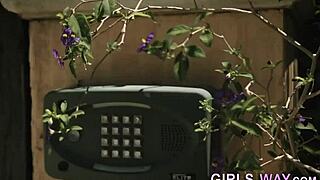 I love tribbing with this cute lesbian in heels.